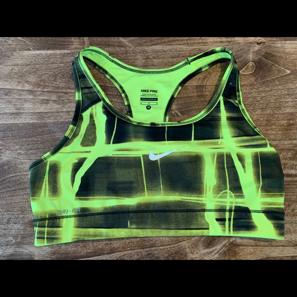 Cute Neon yellow Nike medium sports bra